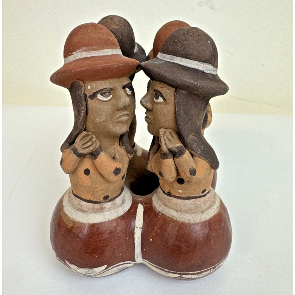Vintage peruvian Terra Cotta Pottery Circle of 4 Women Folk Art Whistle peru